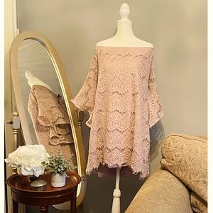 Off the shoulder lace mini dress in mauve